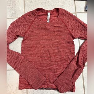Lululemon swiftly long sleeve size 4